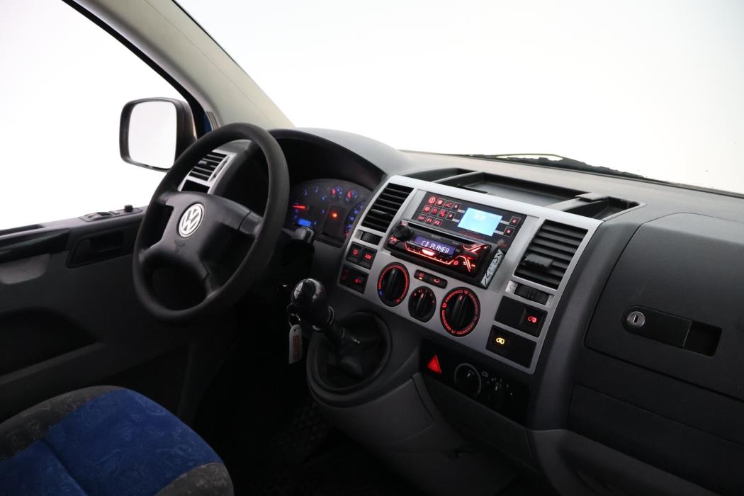 VOLKSWAGEN Transporter 2006