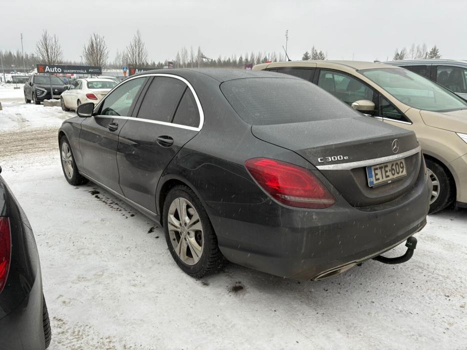 MERCEDES-BENZ C 2020