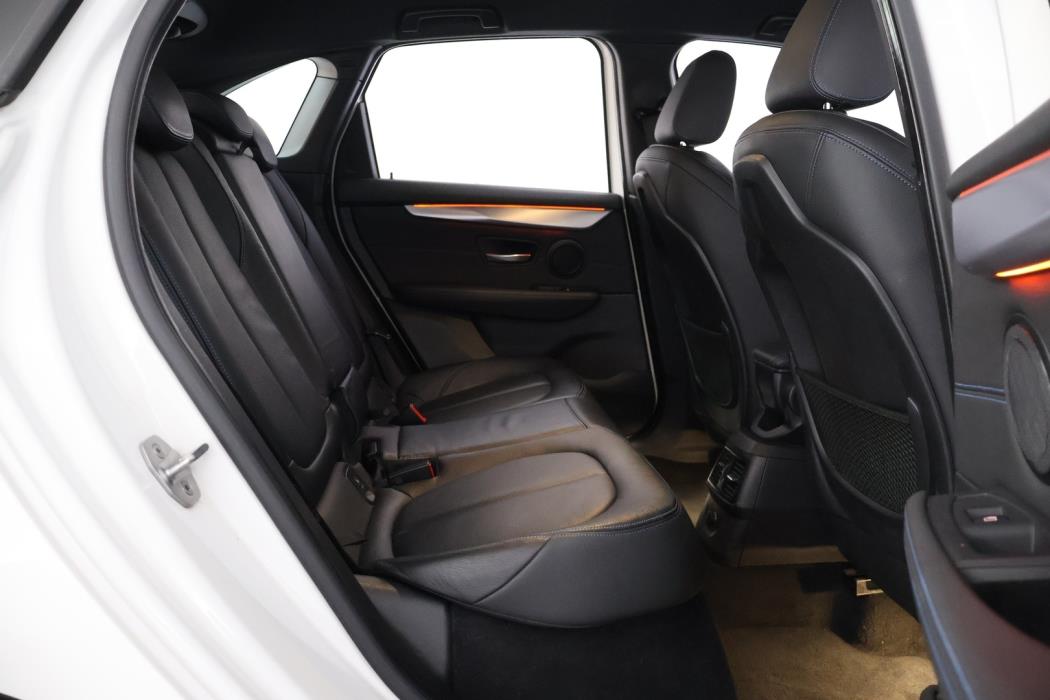 BMW 225 2018