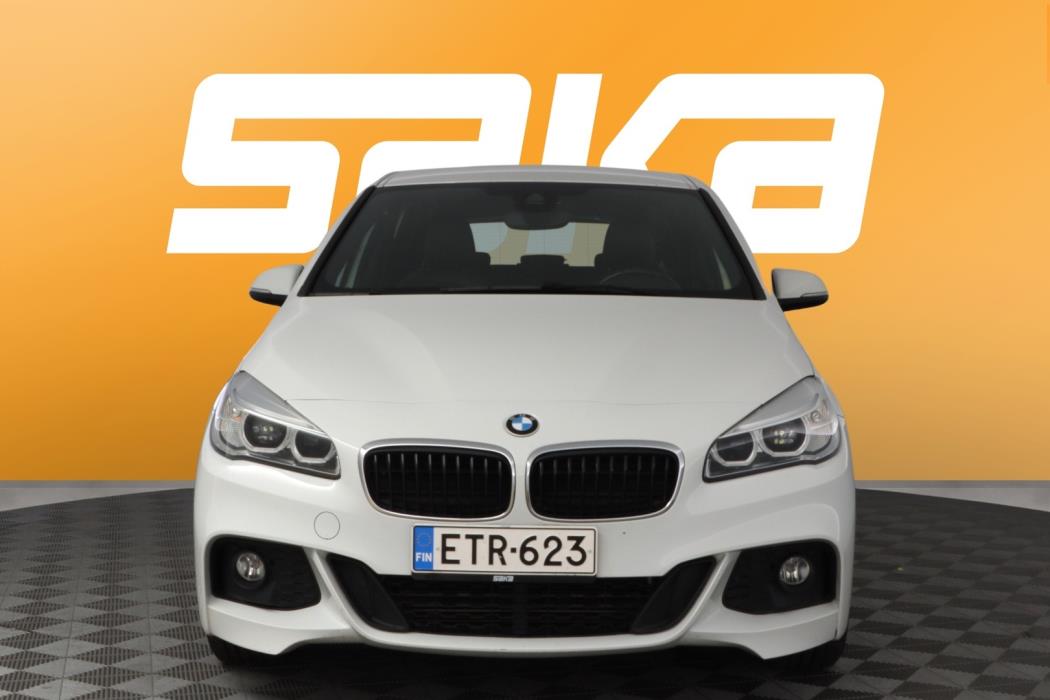 BMW 225 2018