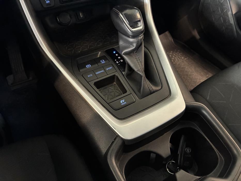TOYOTA RAV4 2021