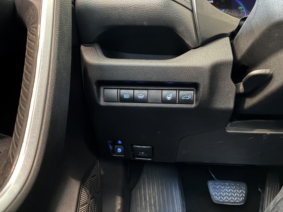TOYOTA RAV4 2021