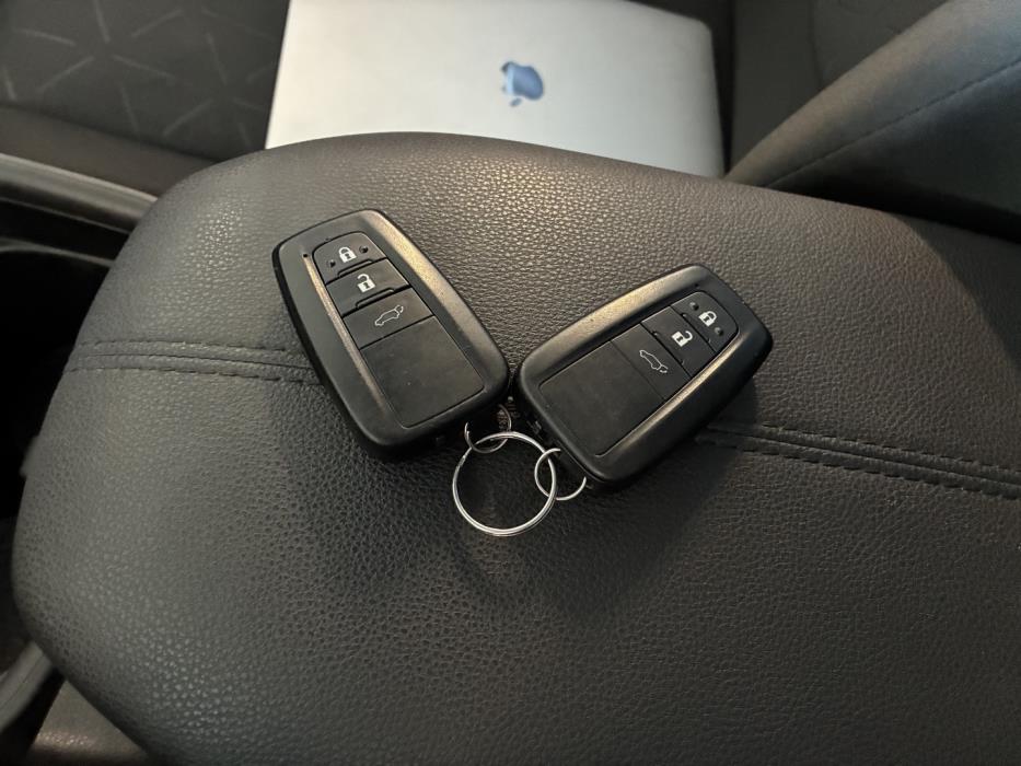 TOYOTA RAV4 2021