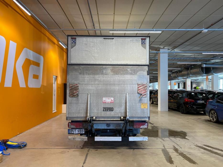 VOLKSWAGEN Crafter 2012