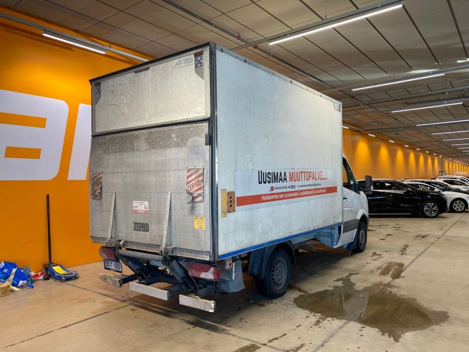 VOLKSWAGEN Crafter 2012