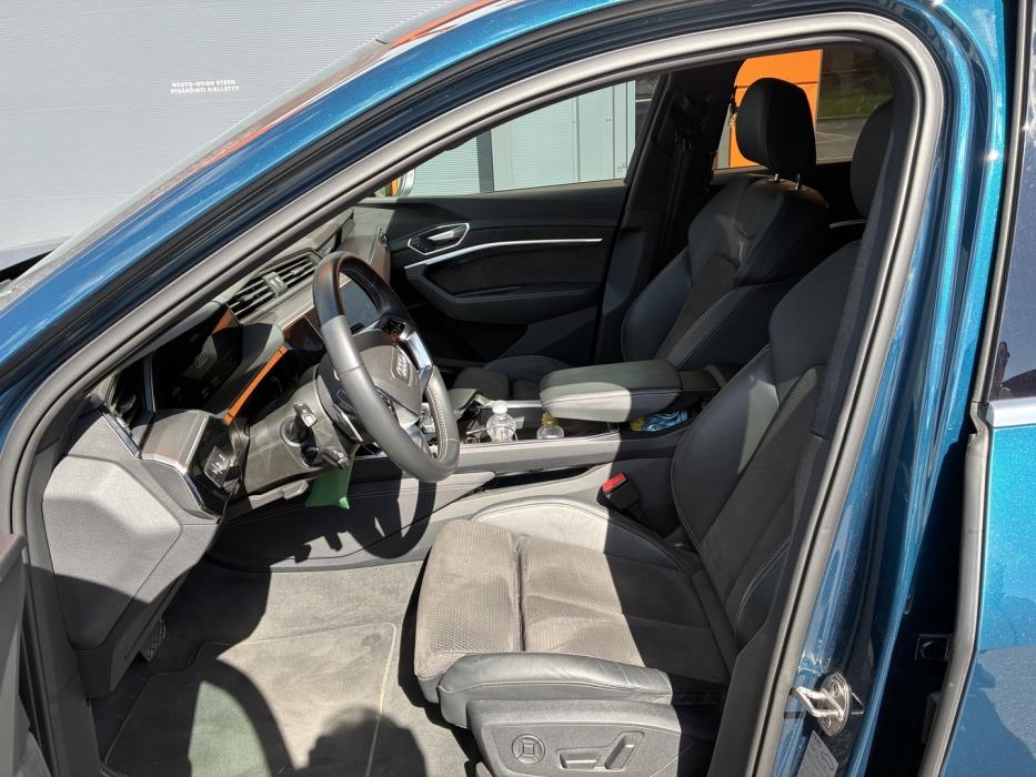 AUDI e-tron 2020