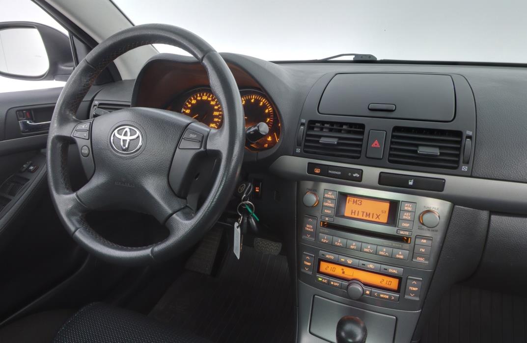 TOYOTA Avensis 2008