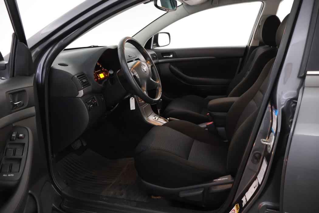 TOYOTA Avensis 2008