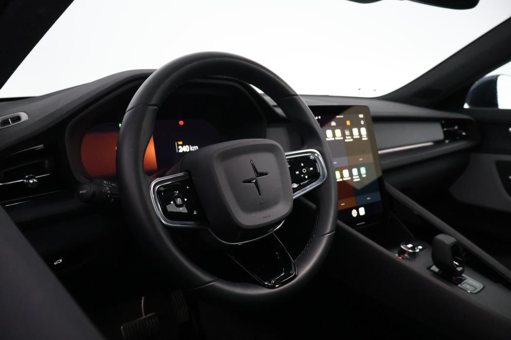 POLESTAR 2 2025
