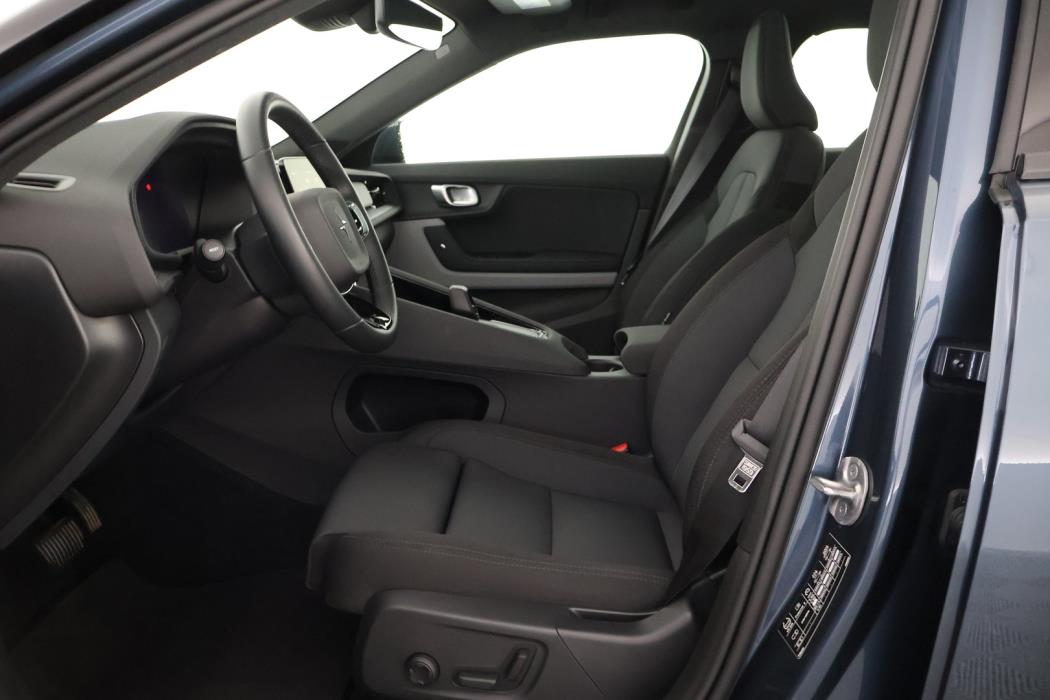 POLESTAR 2 2025