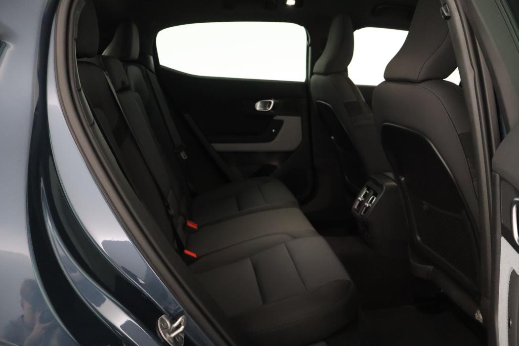 POLESTAR 2 2025