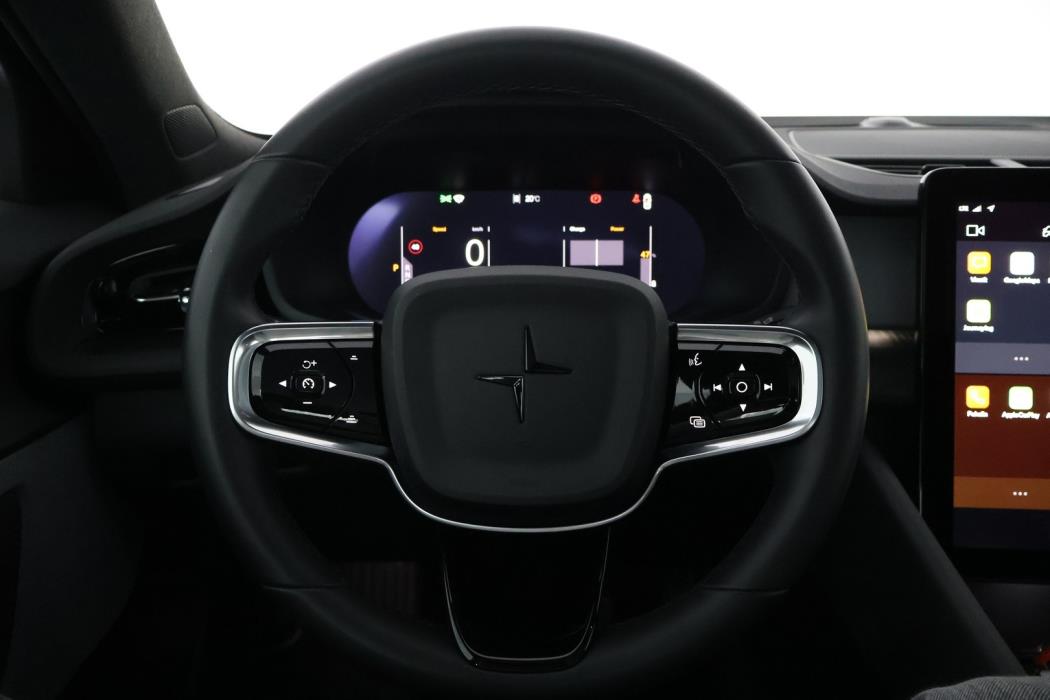 POLESTAR 2 2025