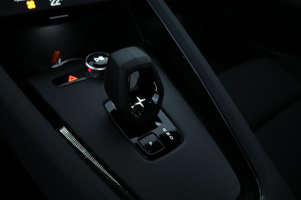POLESTAR 2 2025