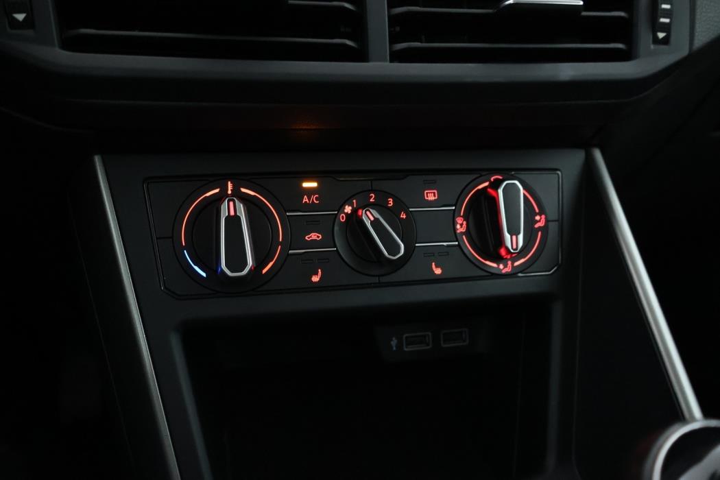 VOLKSWAGEN Polo 2019