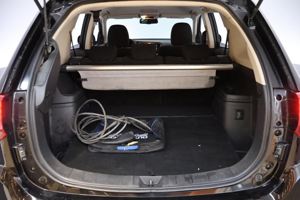 MITSUBISHI OUTLANDER PHEV 2020