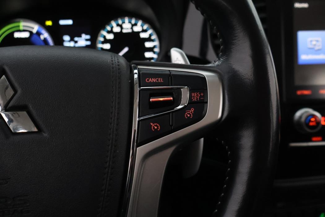 MITSUBISHI OUTLANDER PHEV 2020