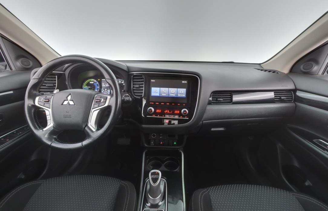 MITSUBISHI OUTLANDER PHEV 2020