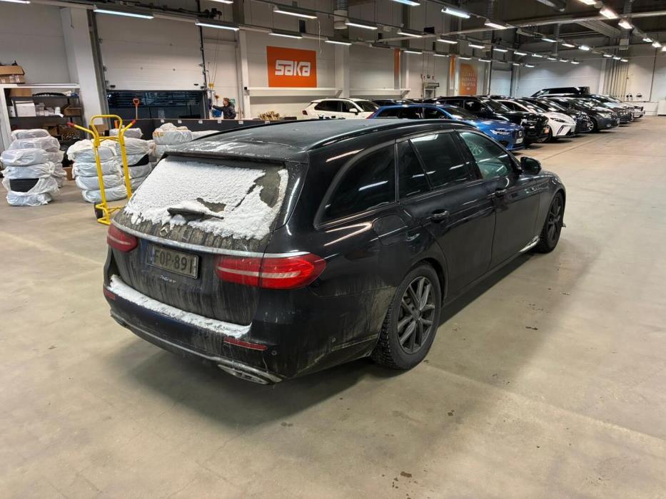 MERCEDES-BENZ E 2017