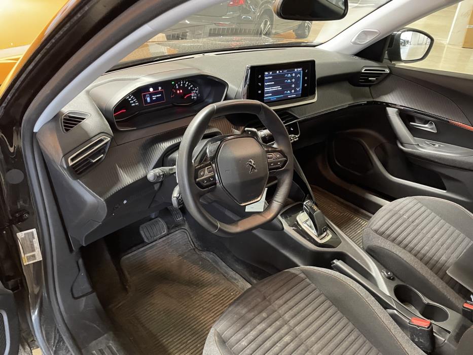 PEUGEOT 2008 2021