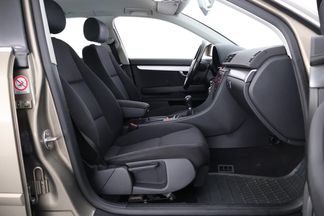 AUDI A4 2006
