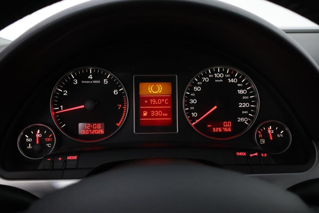 AUDI A4 2006