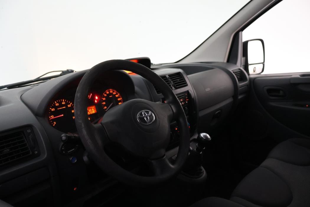 TOYOTA Proace 2014