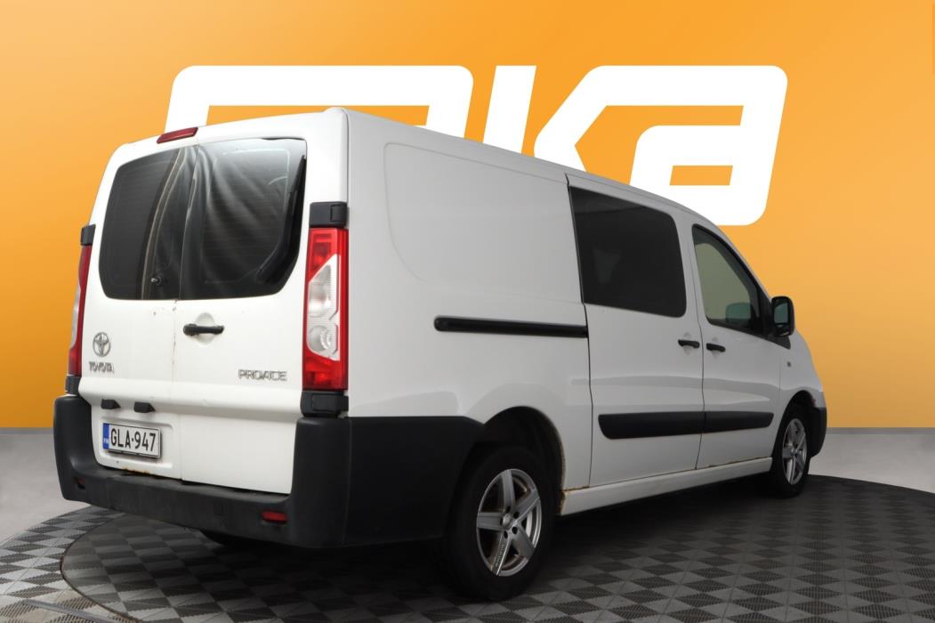 TOYOTA Proace 2014