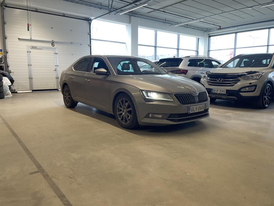 SKODA Superb 2016