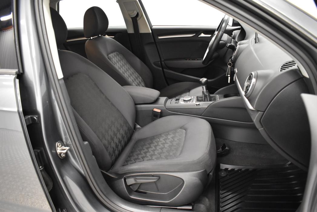 AUDI A3 2016