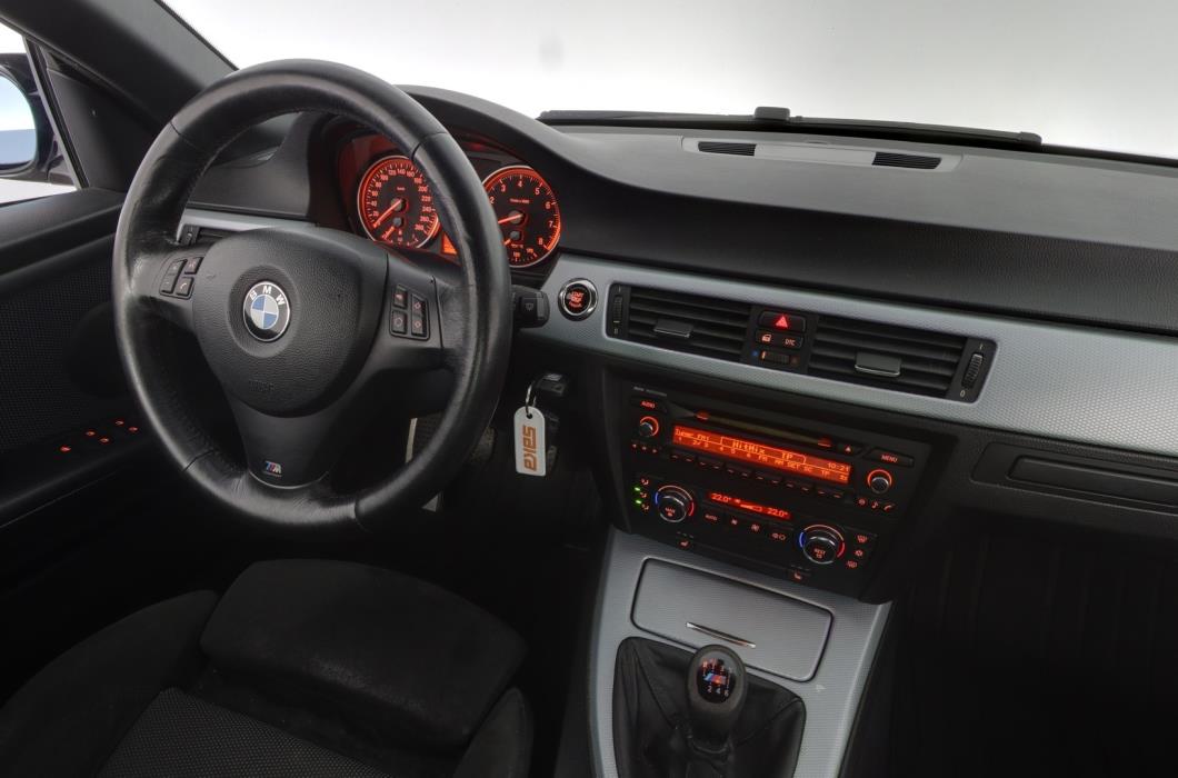 BMW 325 2008