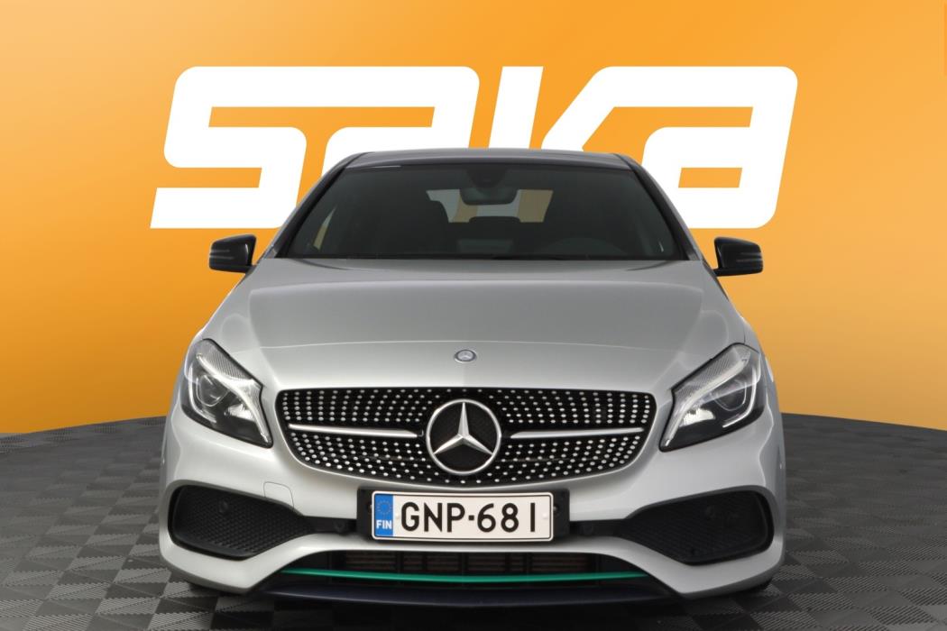 MERCEDES-BENZ A 2016