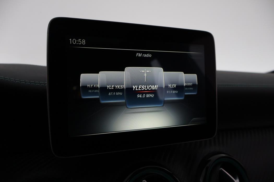 MERCEDES-BENZ A 2016