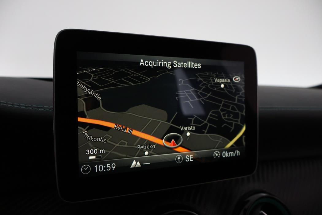 MERCEDES-BENZ A 2016