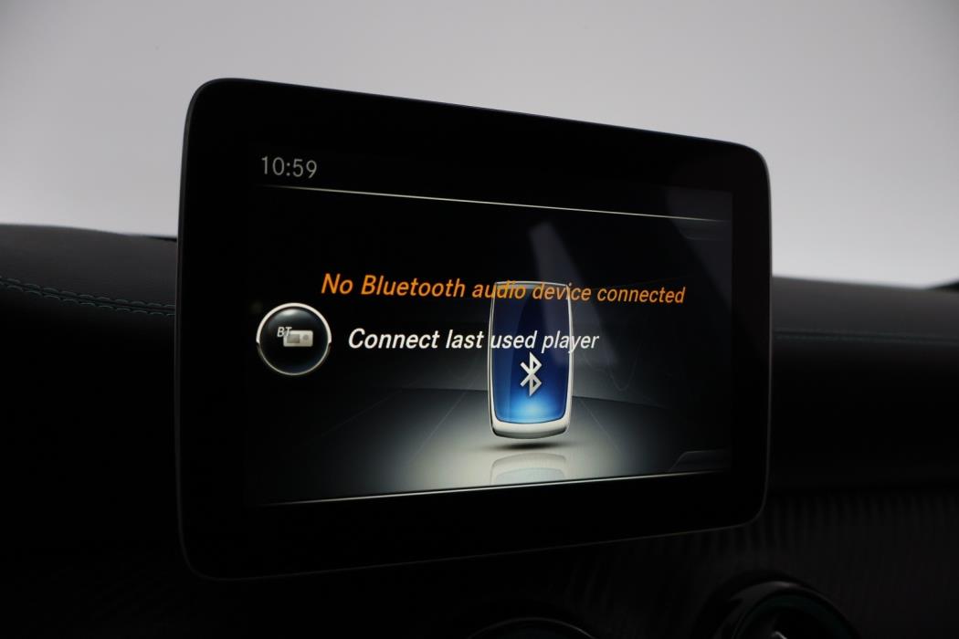 MERCEDES-BENZ A 2016