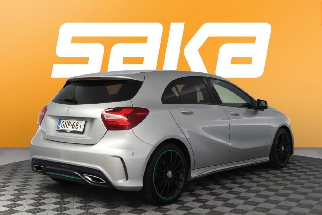 MERCEDES-BENZ A 2016