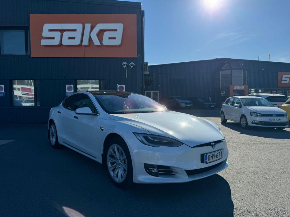 TESLA Model S 2020