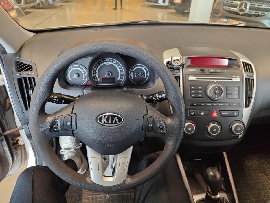 KIA cee'd 2010