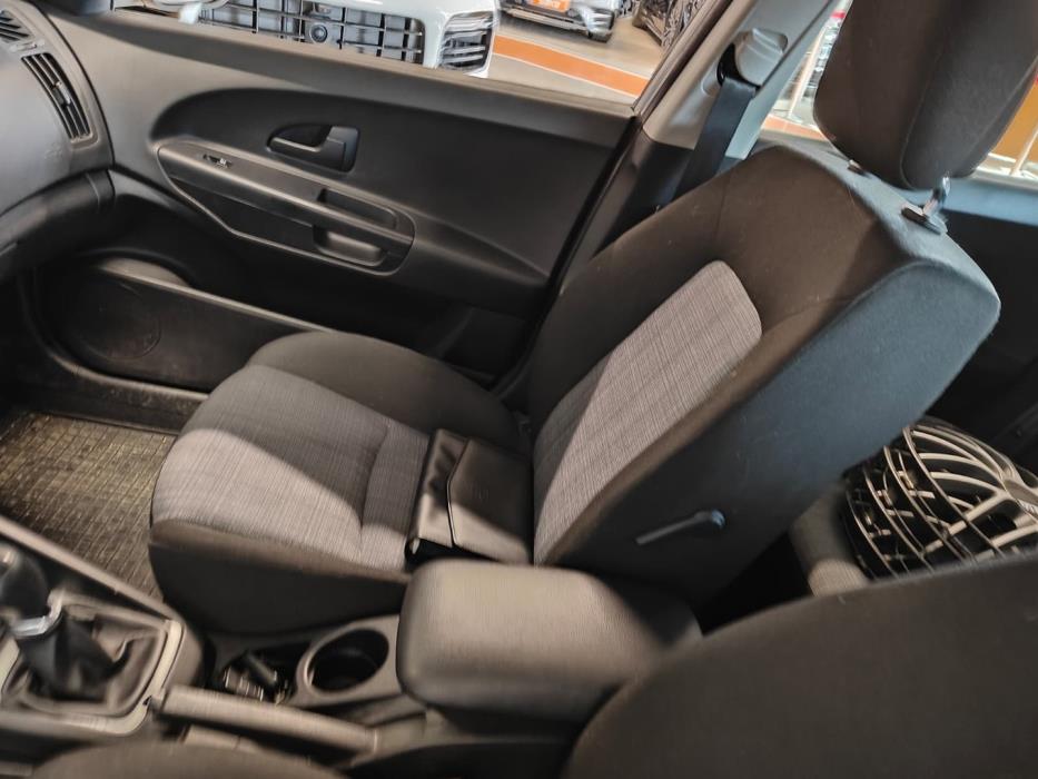 KIA cee'd 2010