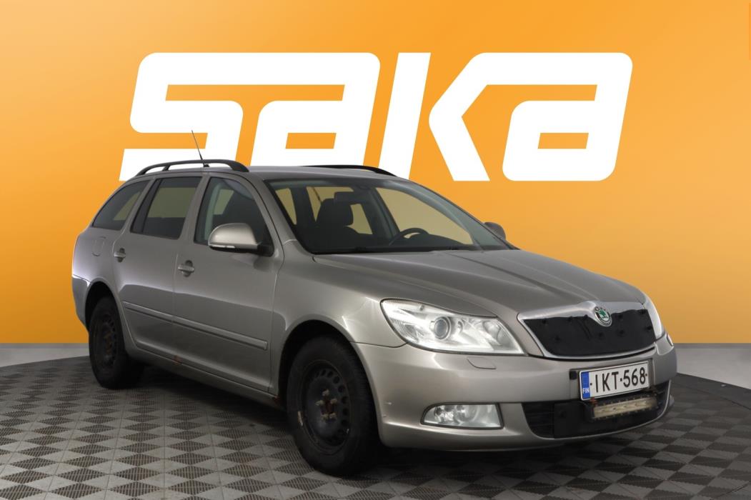 SKODA Octavia 2012