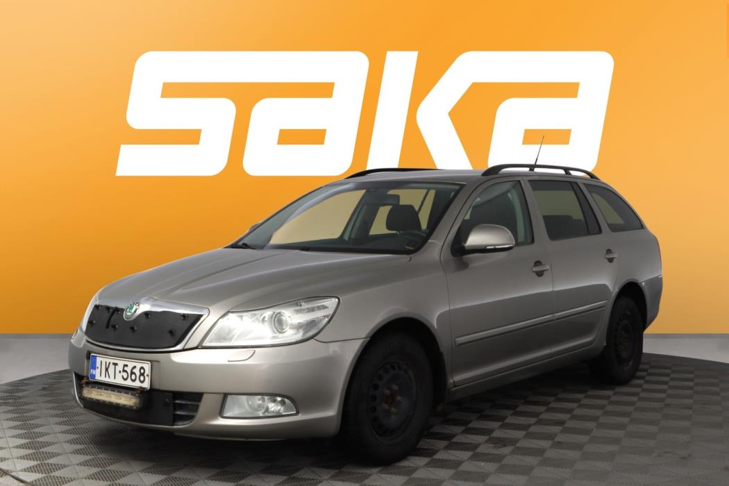 SKODA Octavia 2012