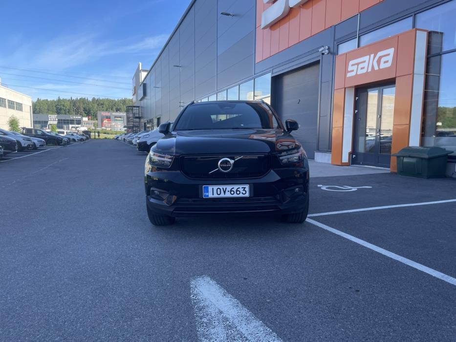 VOLVO XC40 2022