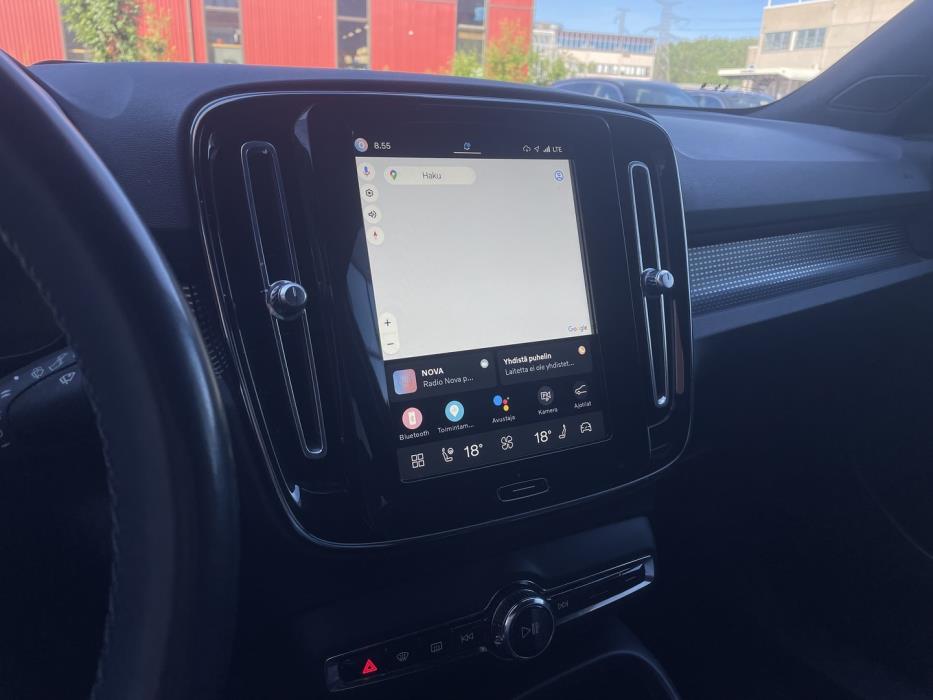 VOLVO XC40 2022