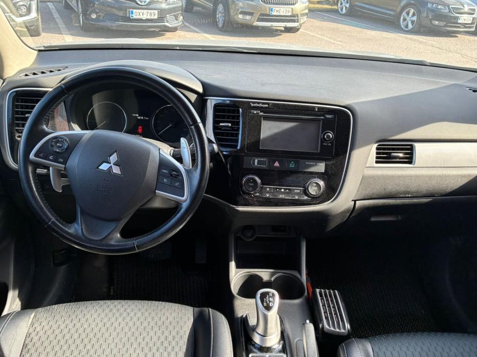 MITSUBISHI Outlander 2014