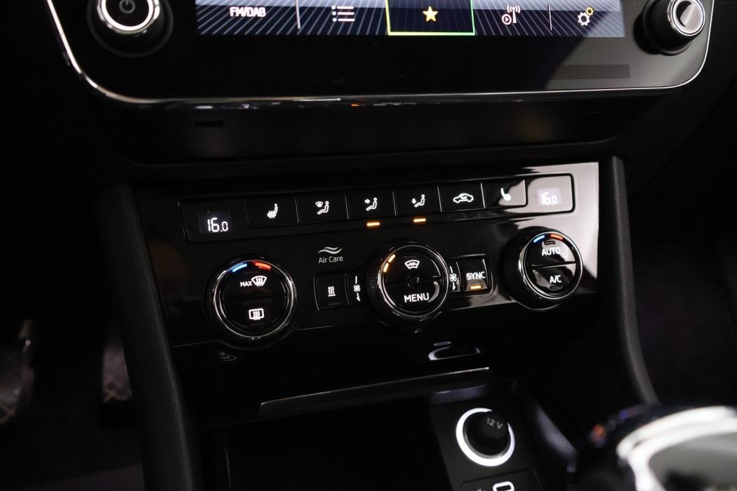 SKODA Superb 2023