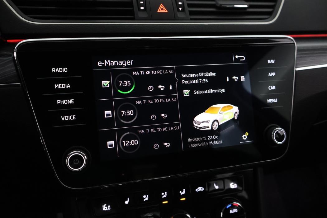 SKODA Superb 2023