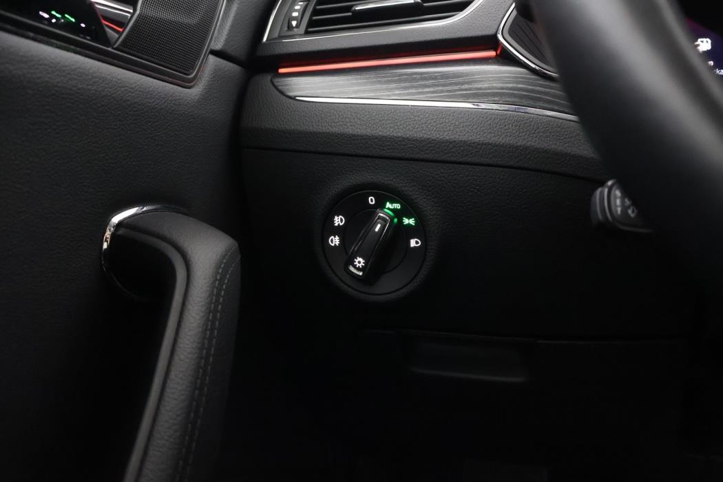 SKODA Superb 2023