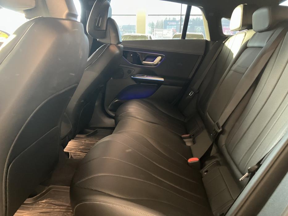 MERCEDES-BENZ EQE 2023