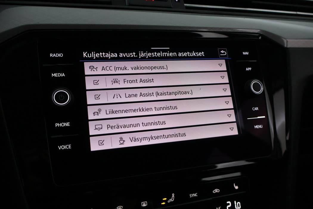 VOLKSWAGEN Passat 2021