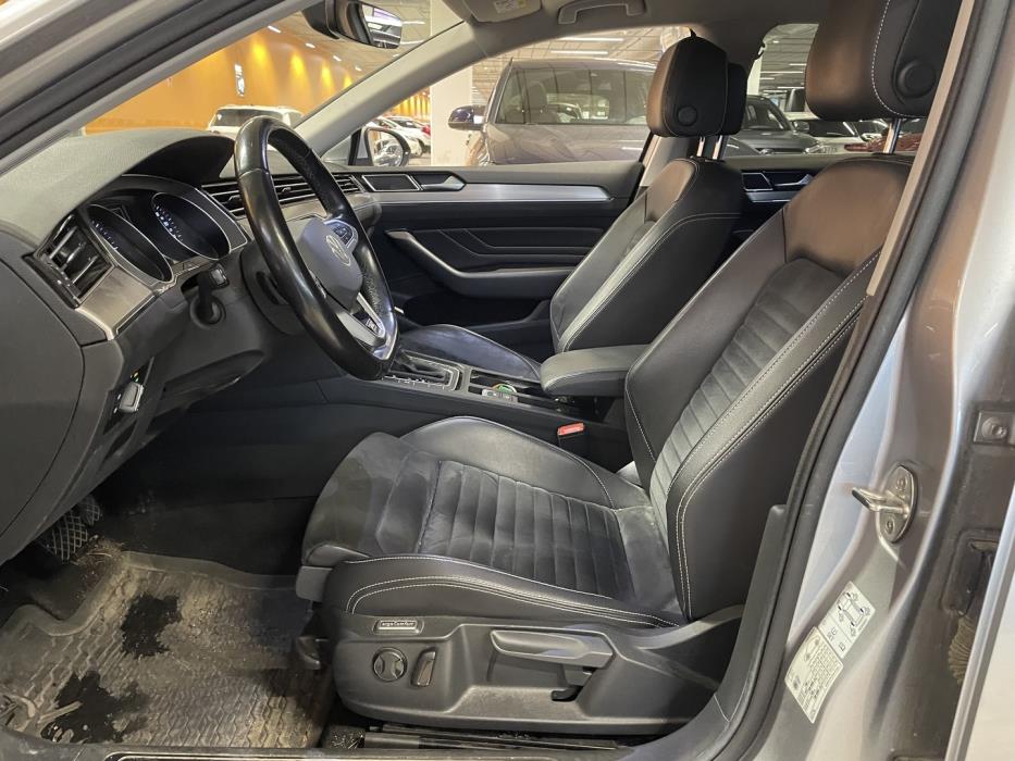 VOLKSWAGEN Passat 2021