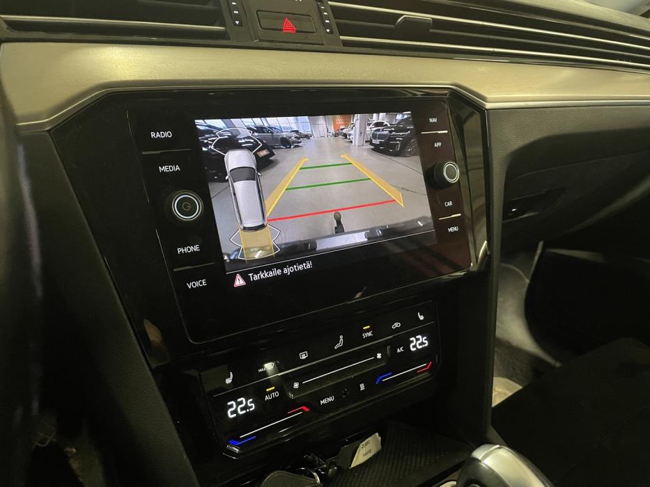 VOLKSWAGEN Passat 2021